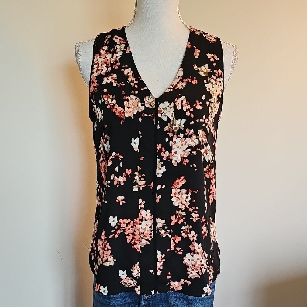 WHBM Floral Sleeveless Women's Top - Black and Pink